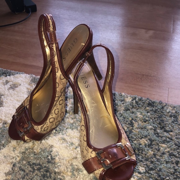 Guess Logo Slingback Heel - Picture 1 of 4